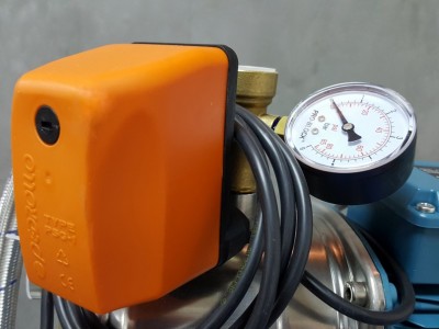 Готовая станция Calpeda NGXM 4/110 для перекачки воды  