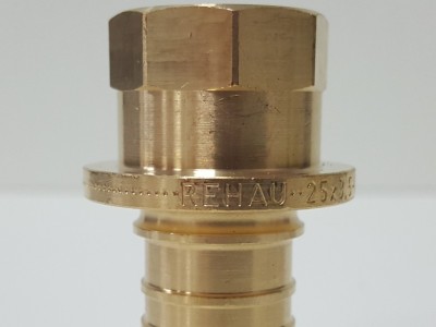 Переходник с внутренней резьбой Rehau Rautitan RX 25 x 1/2" В