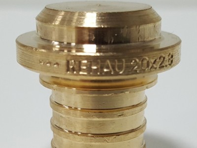 366140001 Заглушка Рехау раутитан RX 20