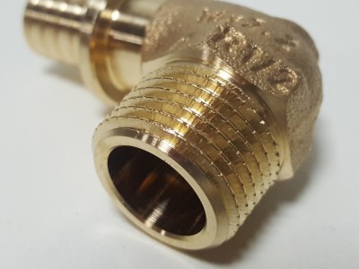 Колено с наружной резьбой Rehau Rautitan RX 16 x 1/2" Н
