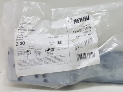 105532-008 Кронштейн Rehau Z 30