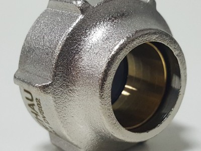Резьбозажимное соединение Rehau 15 x 3/4"
