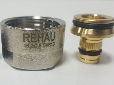 Резьбозажимное соединение Rehau 16.2 x 2.6 x 3/4" купить оригинал
